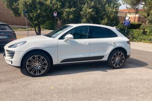 Porsche Macan  Benzina 2.0cc 252cv SERVICE BOOK