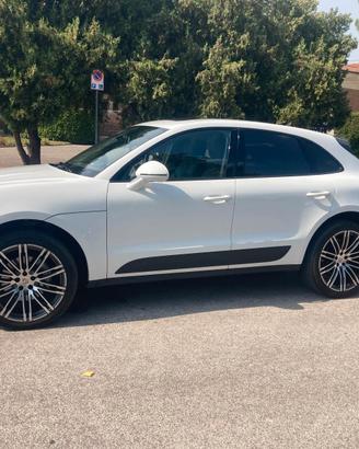 Porsche Macan  Benzina 2.0cc 252cv SERVICE BOOK