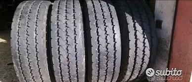 4 gomme usate di autocarro 12 22.5 continental