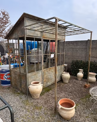 Serra in ferro con pergola