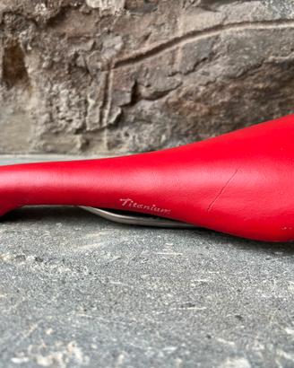 Sella Selle Italia Flite Titanium rossa