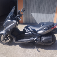 Yamaha xmax 400