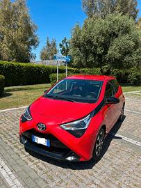 TOYOTA AYGO 1.O BENZINA FULL CONNECT X NEOPATENTAT