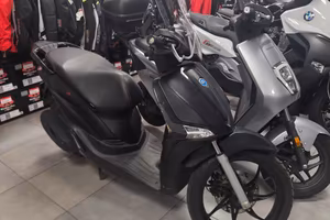 Piaggio Liberty S 50 2023 EUROSCOOTER esamino perm