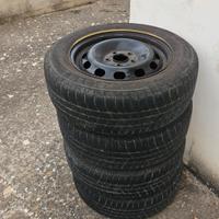 Cerchi e pneumatici 195/65 R15