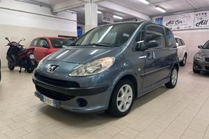 Peugeot 1007 1.4 HDi Happy