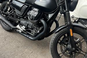 Moto Guzzi V7 III Stone