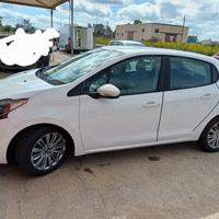 Peugeot 208 BlueHDI 75cv 2016