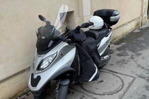 Piaggio mp3 500