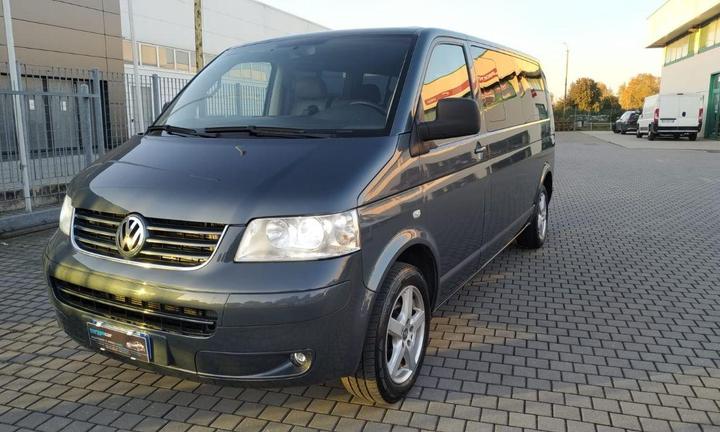 VOLKSWAGEN - Caravelle 2.5 TDI 9 POSTI 174 CV FULL