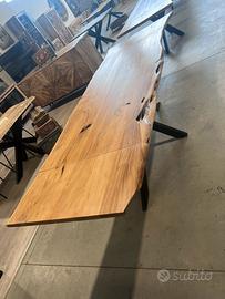 Nuovi tavoli anche allungabili eleganti in mango