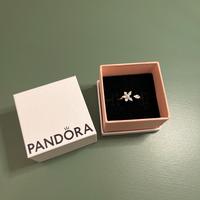 Anello Pandora argento e zirconi