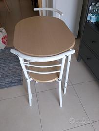 Tavolino snack con seggioline 15 €