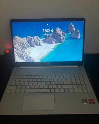 Hp laptop notebook ryzen 7 5825U / 16GB Ram / SSD