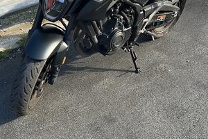 🏍️ Honda CB 500 Hornet – 2024 – Pari al nuovo