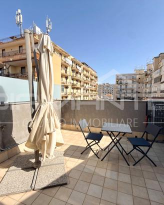 2Vani arredato+terrazzo lungomare/c.so italia