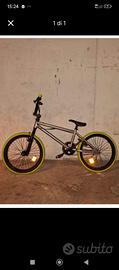 bicicletta bmx 