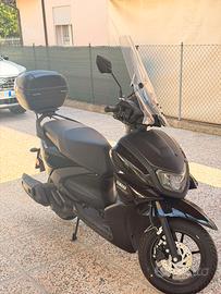 Moto Yamaha Ray ZR 12