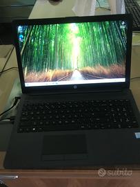 Grande schermo i5 computer portatile HP 250 G7 i5-