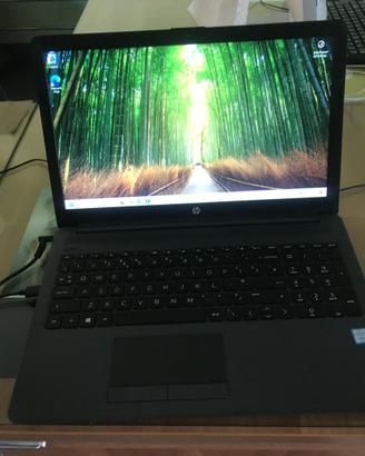 Grande schermo i5 computer portatile HP 250 G7 i5-