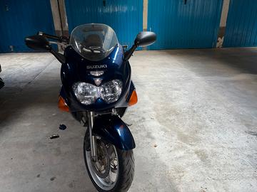 Suzuki GSX750