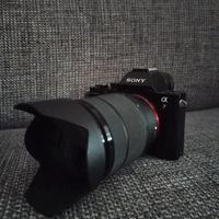 SONY ALPHA 7 CON OBIETTIVO ZOOM COME NUOVA