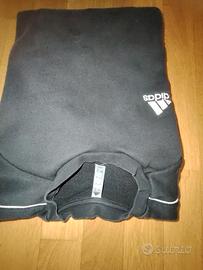 felpa di Adidas 