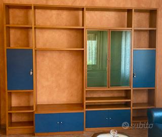 PARETE ATTREZZATA IN LEGNO