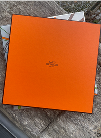 Hermès Carré 90 “Les Clés” – 100% Seta – Con scato