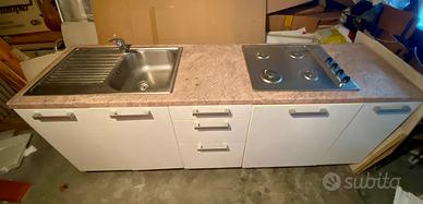 mobile cucina  l. 2,20m