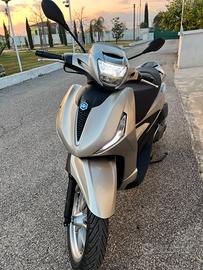 Piaggio Beverly S 400 HP-E
