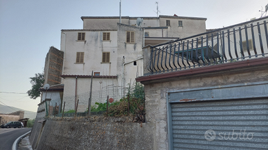 Appartamento rustico e grande Garage a Galluccio