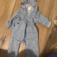 Stock vestiti neonato