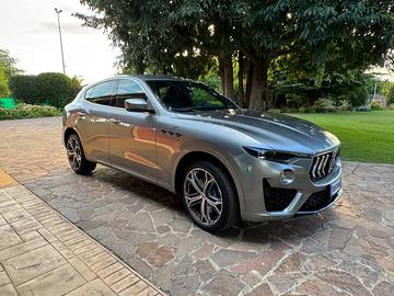 Maserati Levante 2021 2.0 mhev GT 330cv auto
