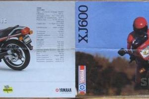 Pieghevole pubblicità moto