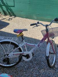 Bicicletta per bambina