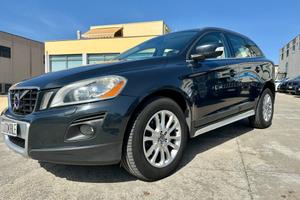 Volvo XC 60 XC60 2.4 D 163 CV AWD Geartronic Summu