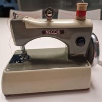 Macchina x cucire Necchi vintage