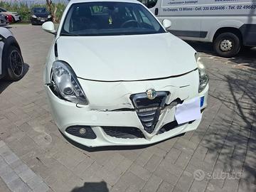 ALFA GIULIETTA 1.6 SINISTRATA MARCIANTE