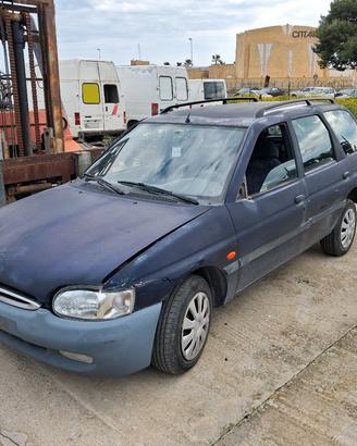 FORD ESCORT SW 1.8 TD 97 RICAMBI 