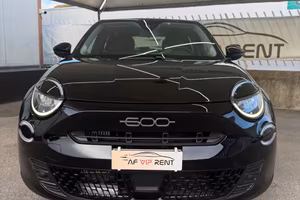 Fiat 600 Hybrid 110 CV DCT MHEV La Prima