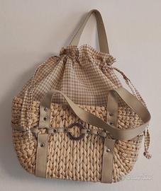 Borsa in paglia intrecciata