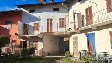 CASA SEMINDIPENDENTE A VERRONE