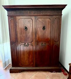 Mobile 800 in legno massello