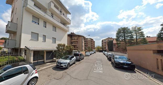 Stanza doppia a Lissone con BALCONE