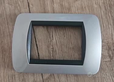 Placche bticino Living L4803AL