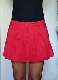 Gonna corta rossa Benetton