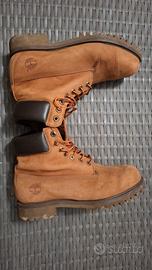 Varie scarpe da uomo, numeri 42-43 leggi sotto