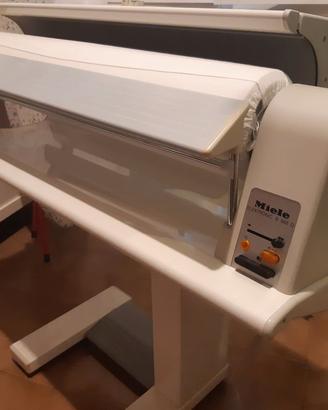 macchina da stiro a rullo - stiratrice