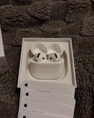 AirPods 4